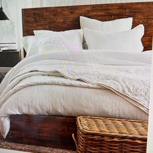 Pottery Barn Honeycomb Duvet & Shams (King)